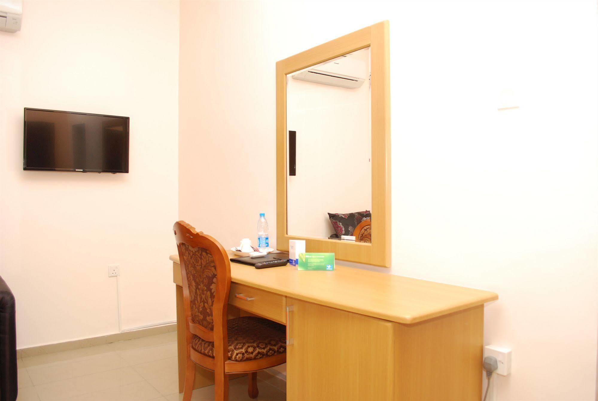 Hemas Hotel Abuja Buitenkant foto